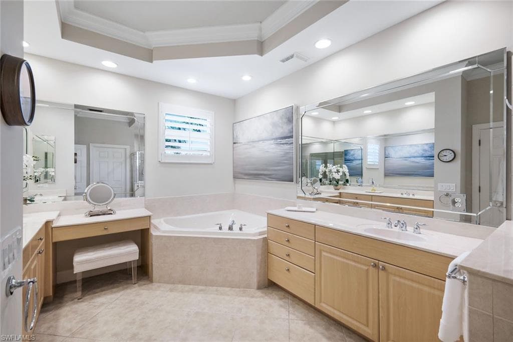 9201 Quartz LN # 202, NAPLES FL 34120-20