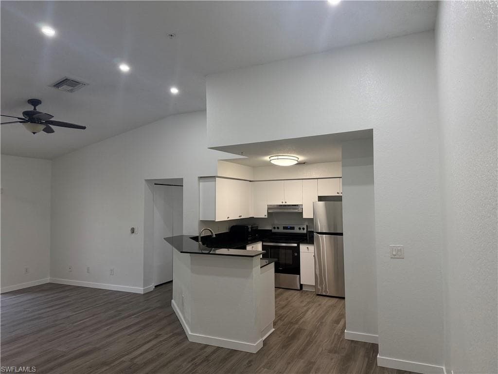 8285 Ibis club DR 805-2