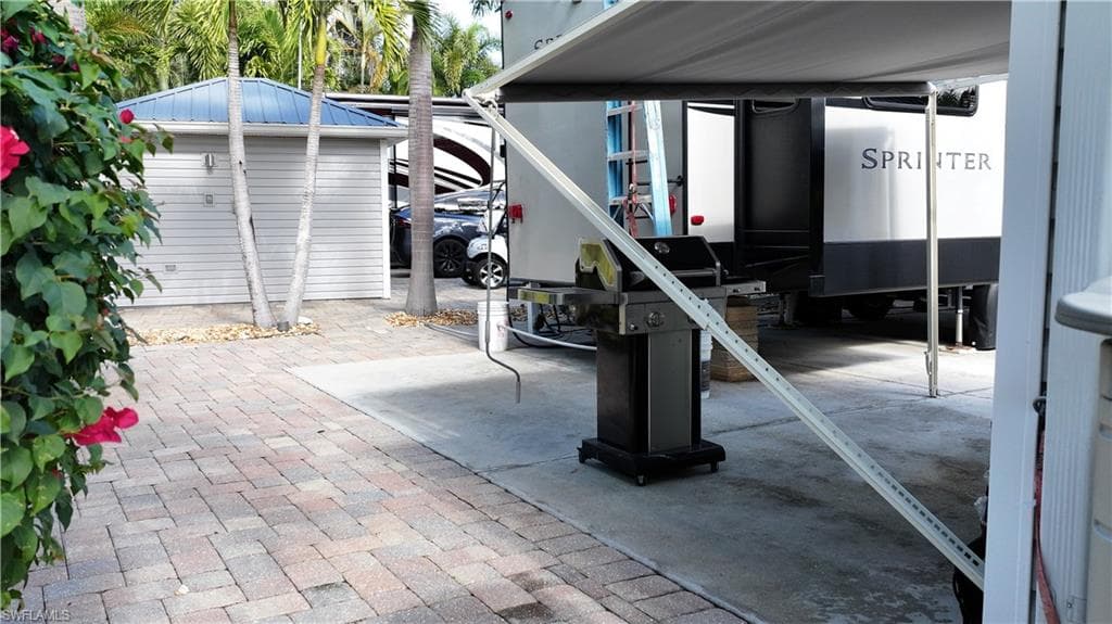 5700 Cypresswoods Resort DR, FORT MYERS FL 33905-12