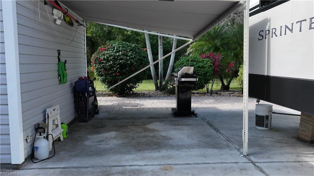 5700 Cypresswoods Resort DR, FORT MYERS FL 33905-11