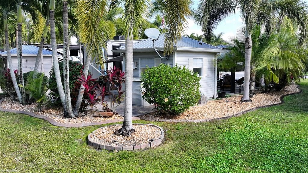 5700 Cypresswoods Resort DR, FORT MYERS FL 33905-14