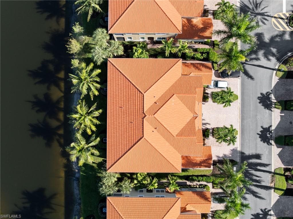 28063 Sosta LN # 1, BONITA SPRINGS FL 34135-26