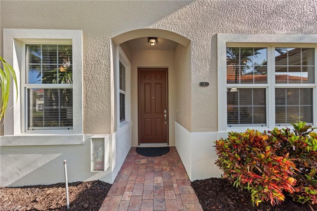 28063 Sosta LN # 1, BONITA SPRINGS FL 34135-4