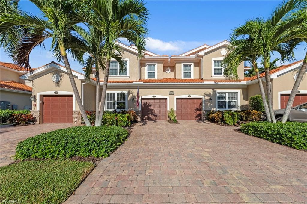 28063 Sosta LN # 1, BONITA SPRINGS FL 34135-32