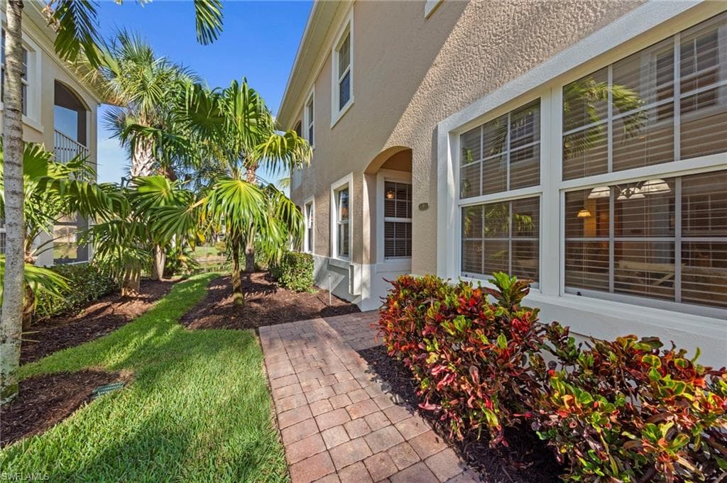 28063 Sosta LN # 1, BONITA SPRINGS FL 34135-3
