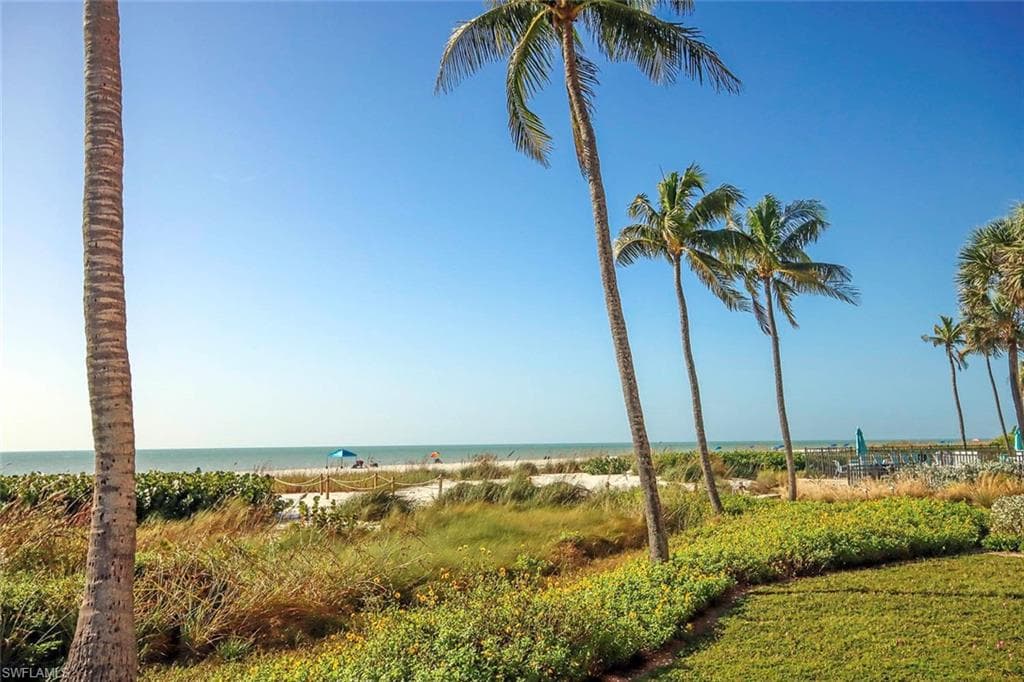 2230 Camino Del Mar DR, SANIBEL FL 33957-1