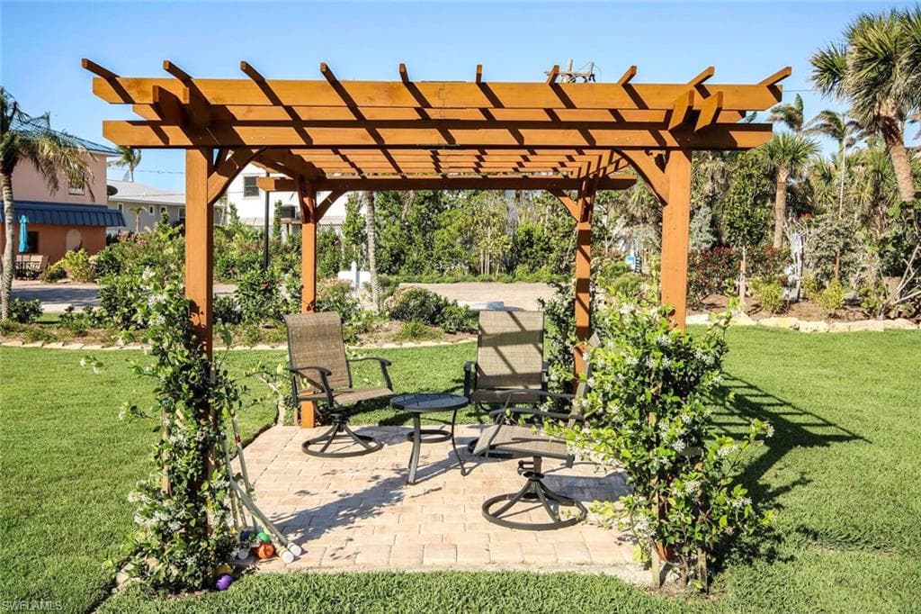 2230 Camino Del Mar DR, SANIBEL FL 33957-37