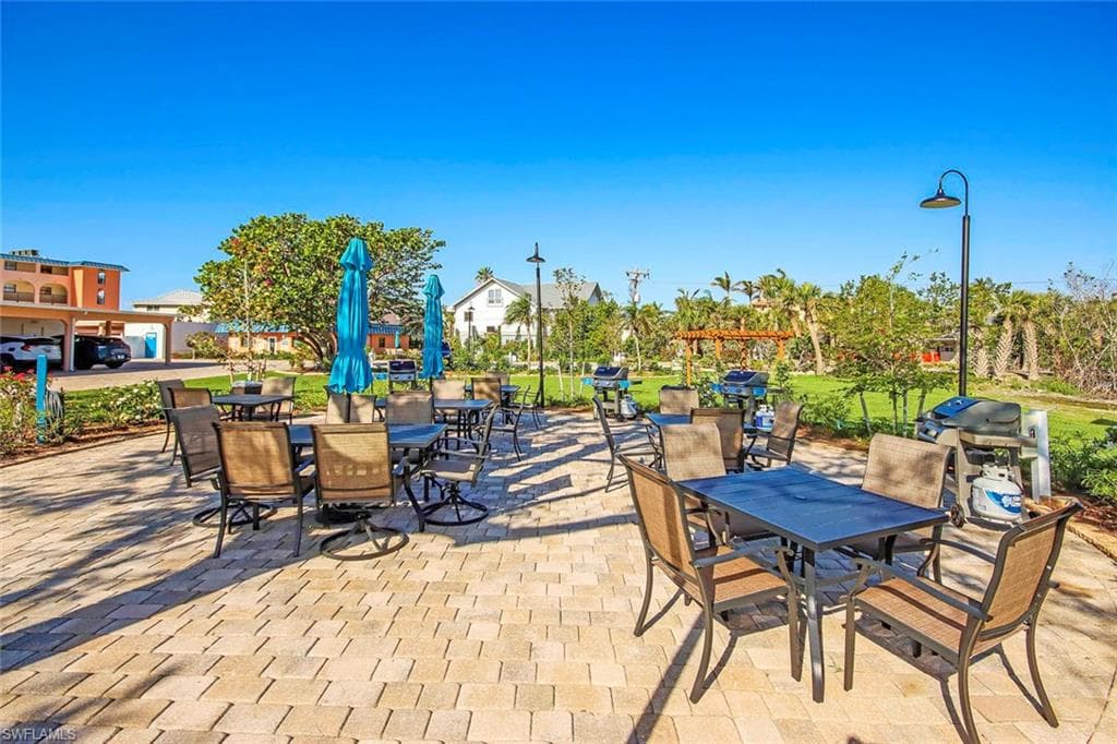 2230 Camino Del Mar DR, SANIBEL FL 33957-36