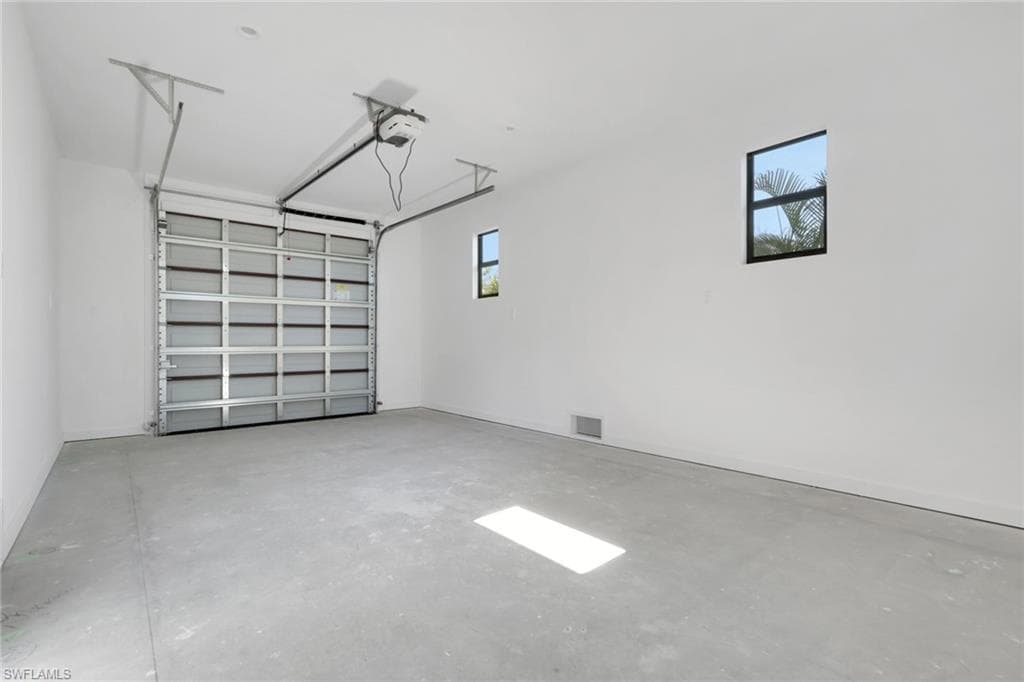 3085 Connecticut AVE, NAPLES FL 34112-17