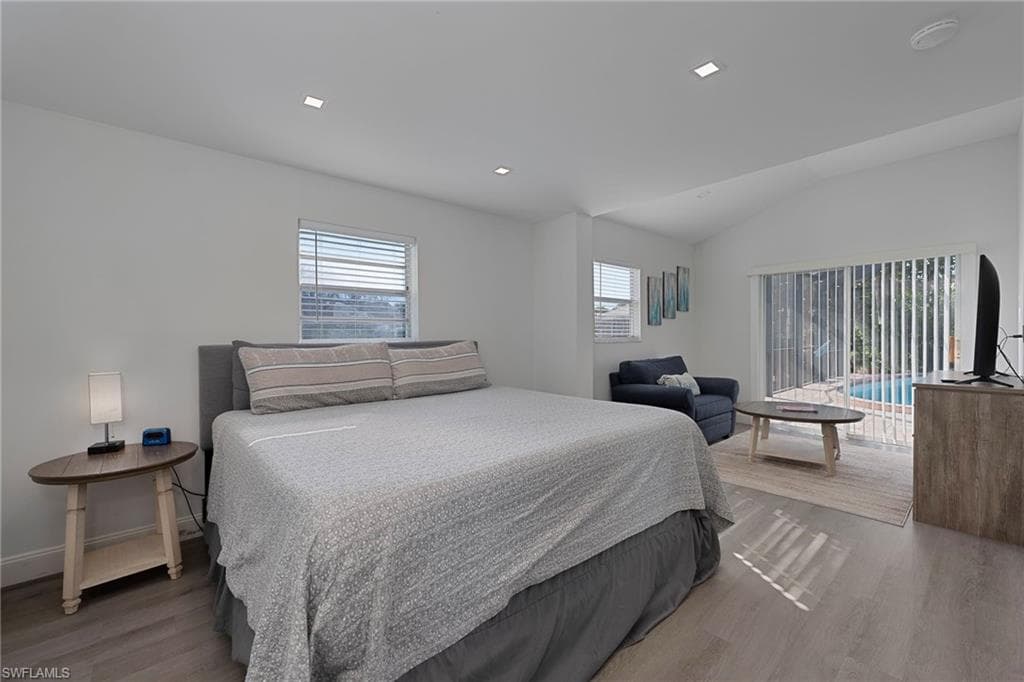 27218 Barefoot LN-11