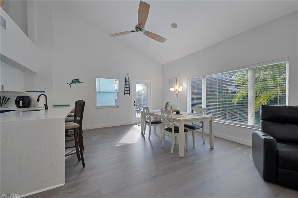 27218 Barefoot LN-6