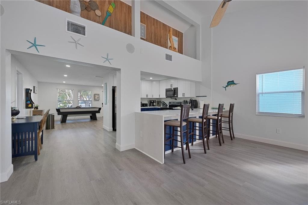 27218 Barefoot LN-7