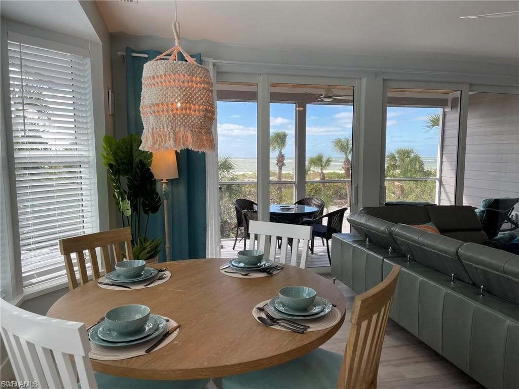 640 Gulf LN # 4, CAPTIVA FL 33924-5