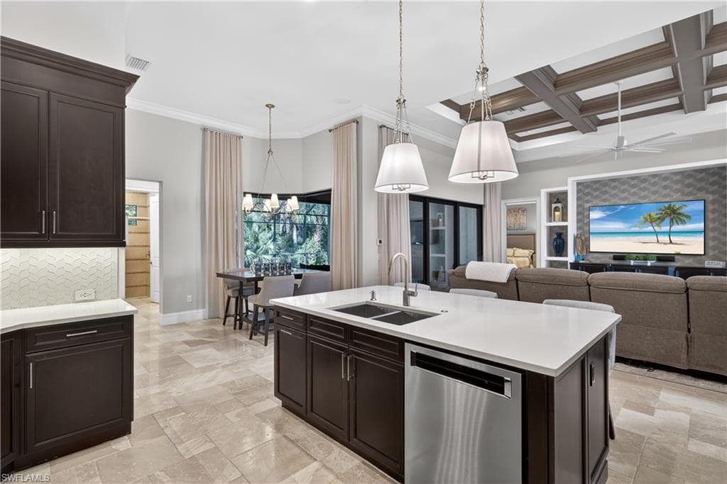 7405 Acorn WAY, NAPLES FL 34119-12