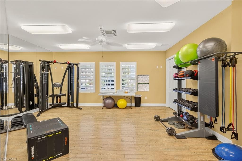 7405 Acorn WAY, NAPLES FL 34119-46