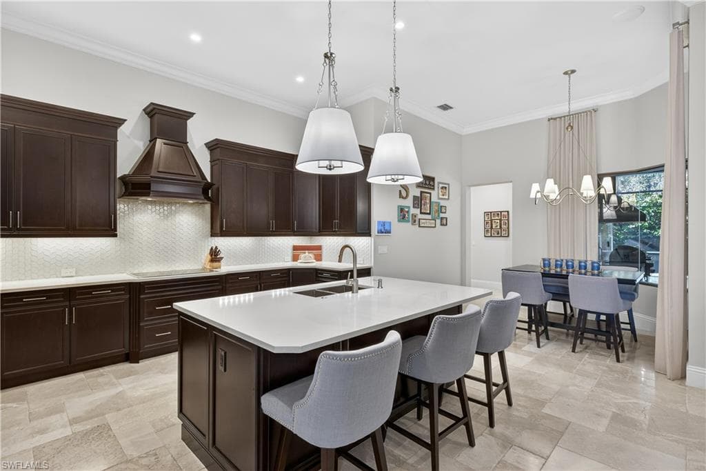 7405 Acorn WAY, NAPLES FL 34119-11