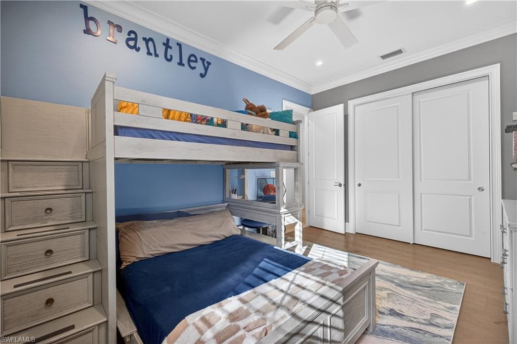 7405 Acorn WAY, NAPLES FL 34119-25