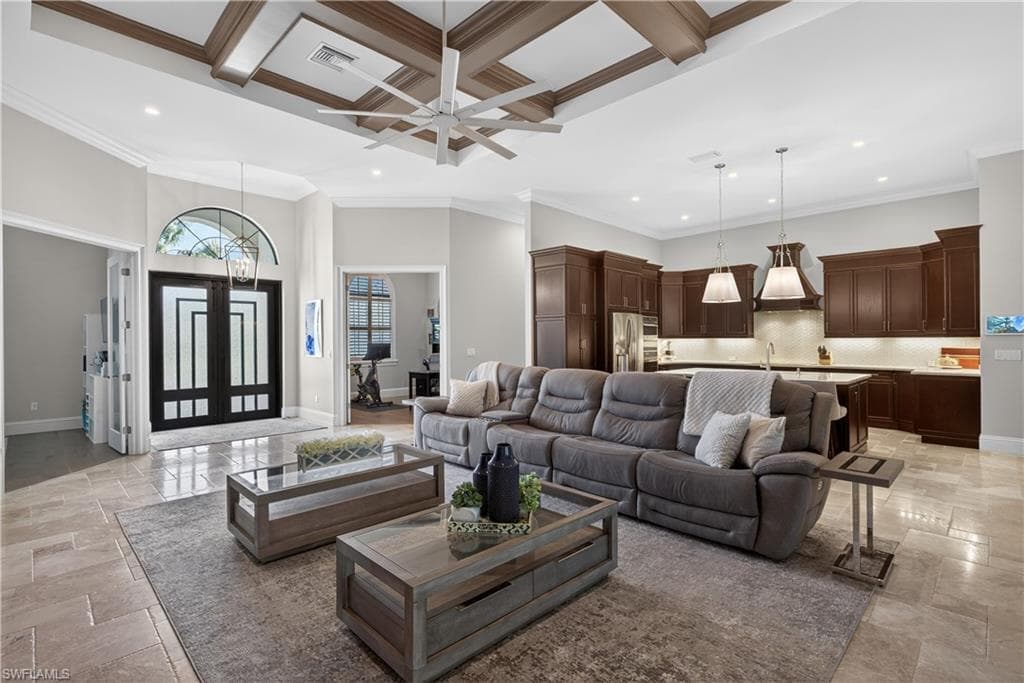 7405 Acorn WAY, NAPLES FL 34119-6