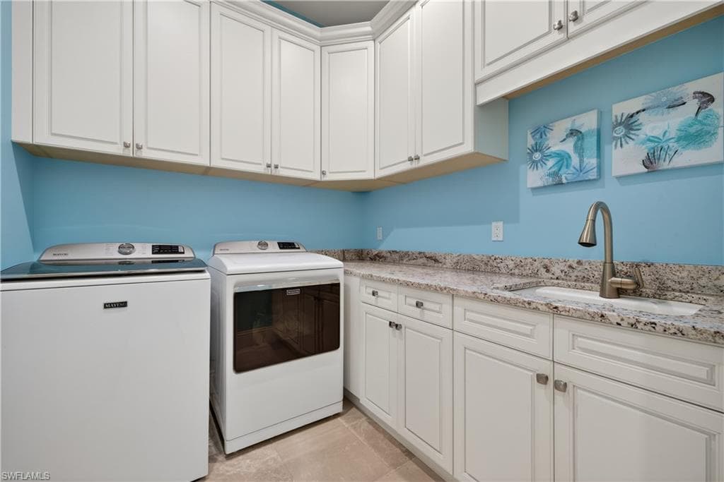 7405 Acorn WAY, NAPLES FL 34119-31