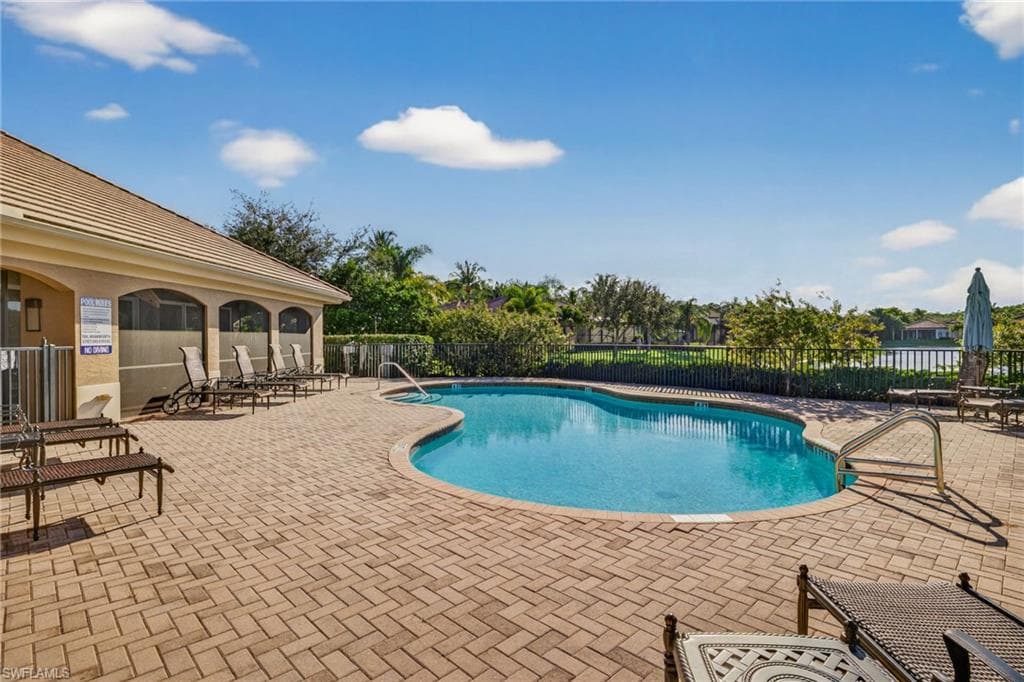 7405 Acorn WAY, NAPLES FL 34119-44