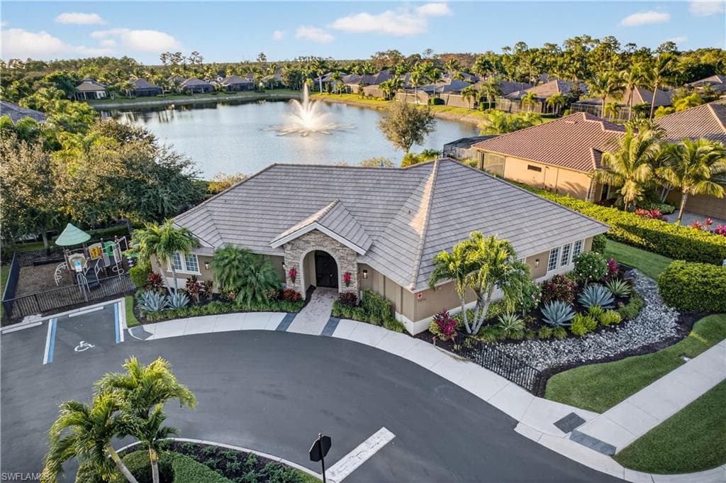 7405 Acorn WAY, NAPLES FL 34119-43