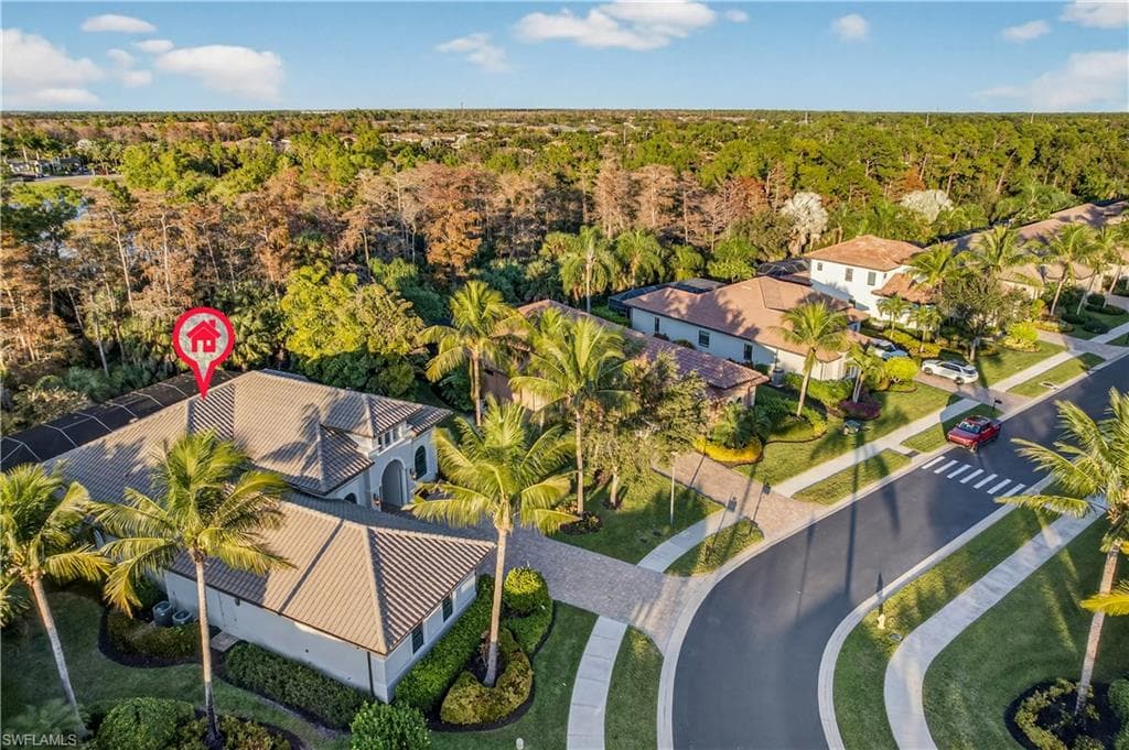 7405 Acorn WAY, NAPLES FL 34119-39