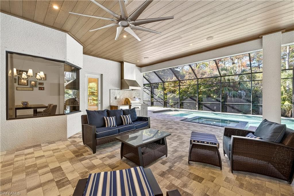 7405 Acorn WAY, NAPLES FL 34119-34