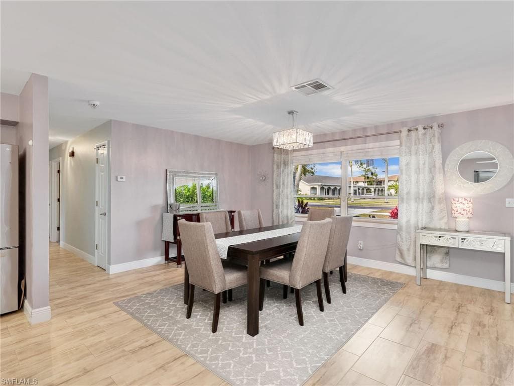 2142 Crystal DR, FORT MYERS FL 33907-9