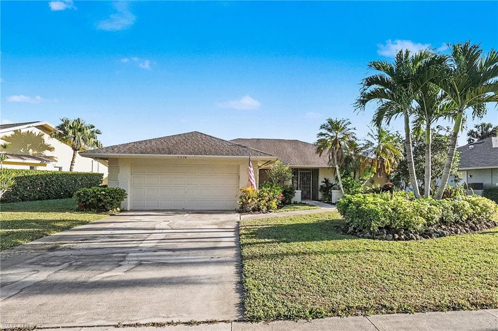9874 Campbell CIR, NAPLES FL 34109-1