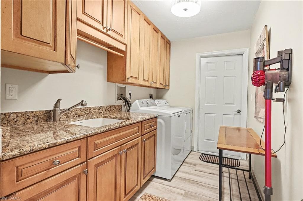 9874 Campbell CIR, NAPLES FL 34109-20