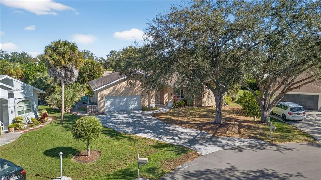 19369 Pine Glen DR, FORT MYERS FL 33967-31