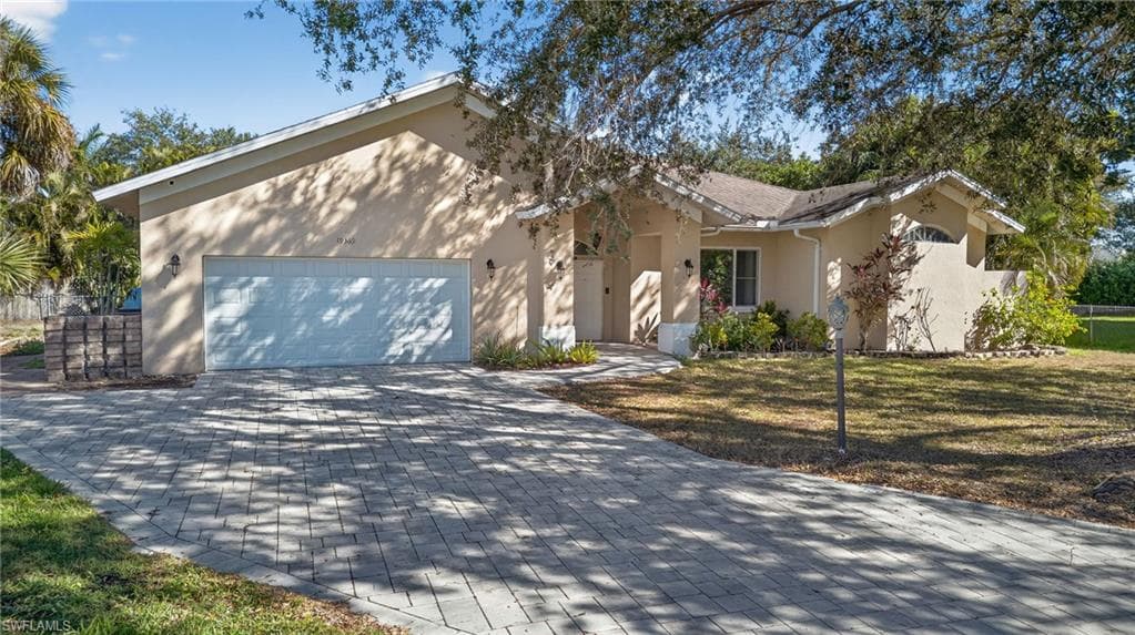 19369 Pine Glen DR, FORT MYERS FL 33967-40