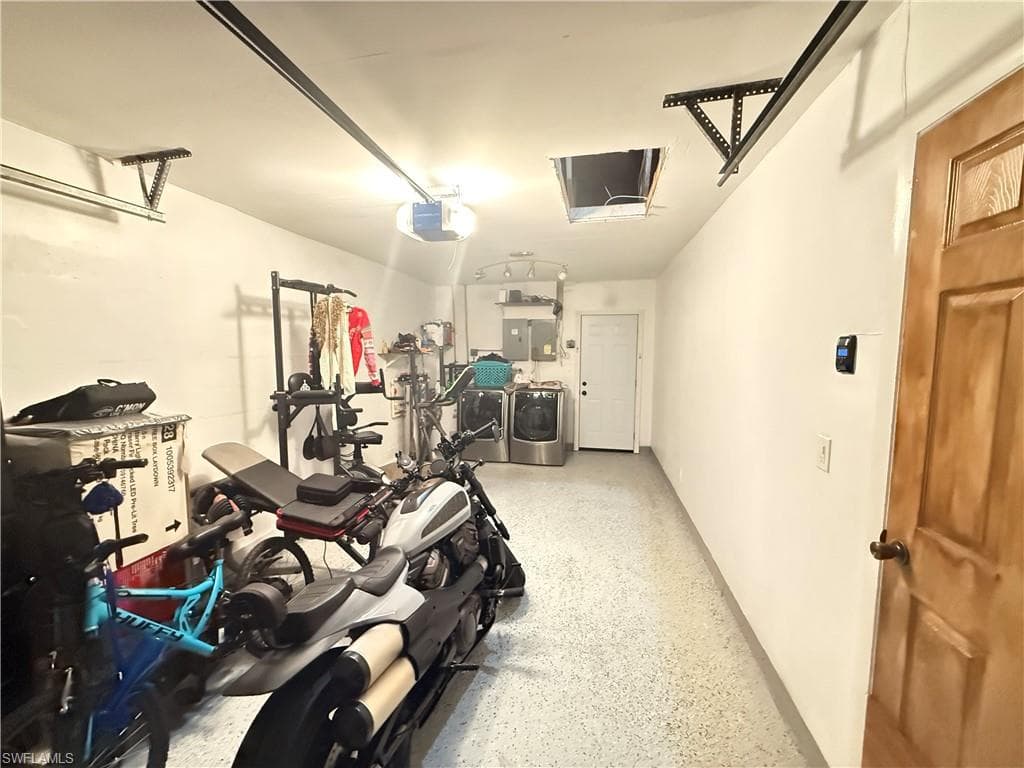 4207 Cindy AVE, NAPLES FL 34112-19