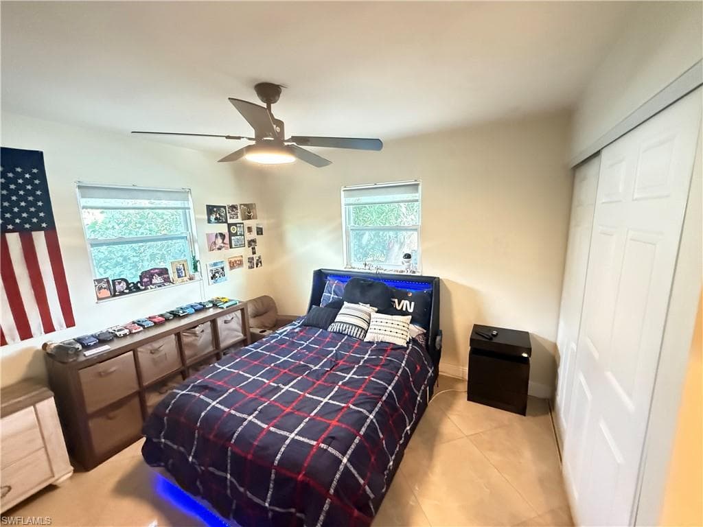 4207 Cindy AVE, NAPLES FL 34112-32