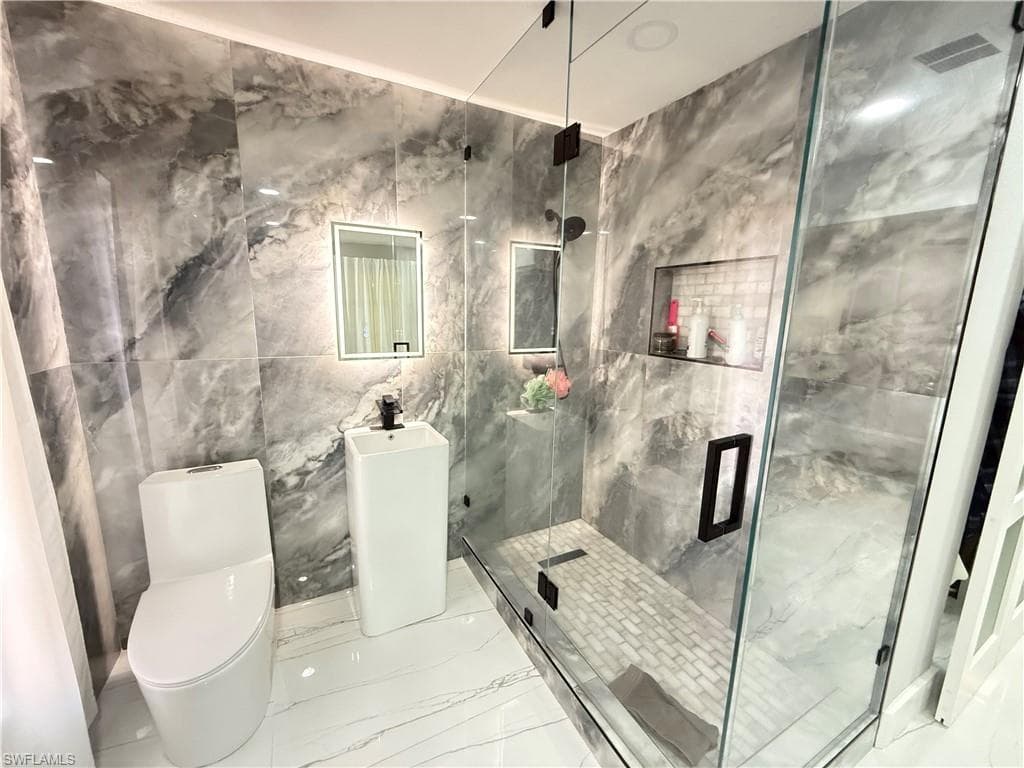 4207 Cindy AVE, NAPLES FL 34112-13