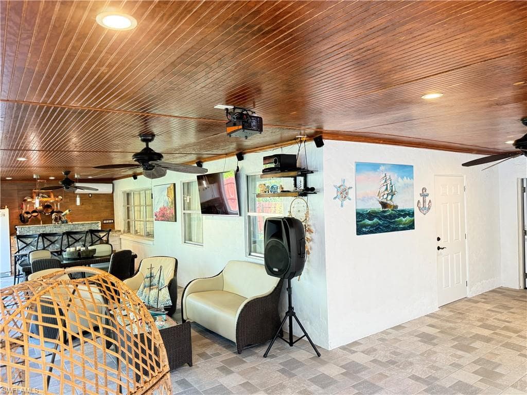 4207 Cindy AVE, NAPLES FL 34112-10