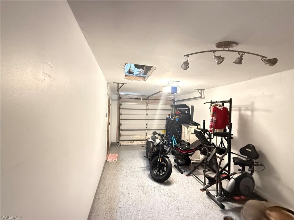 4207 Cindy AVE, NAPLES FL 34112-18