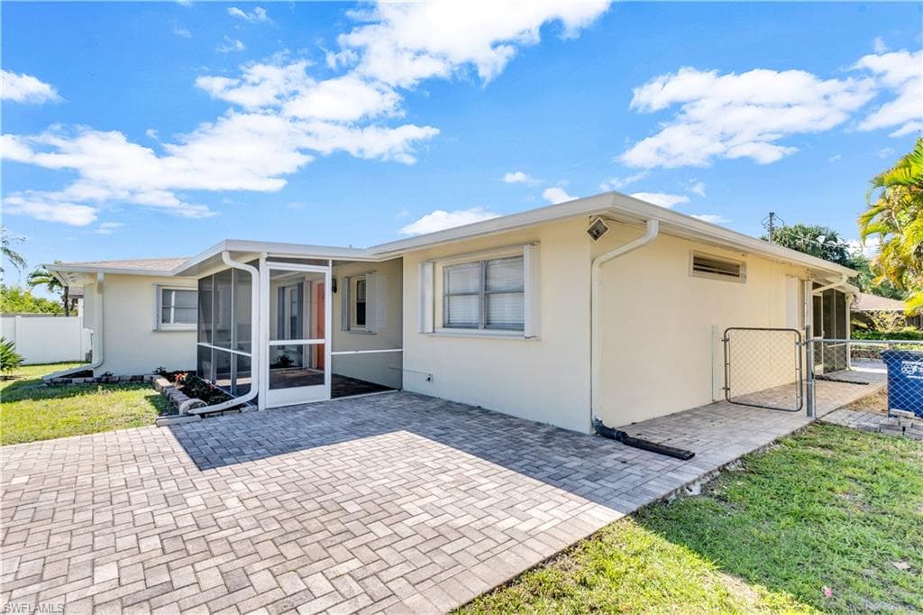 9795 Birr ST, FORT MYERS FL 33919-25