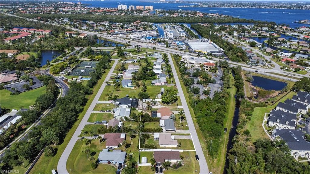 9795 Birr ST, FORT MYERS FL 33919-28
