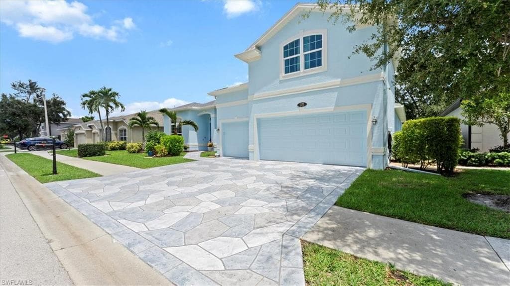 371 Burnt Pine DR, NAPLES FL 34119-1