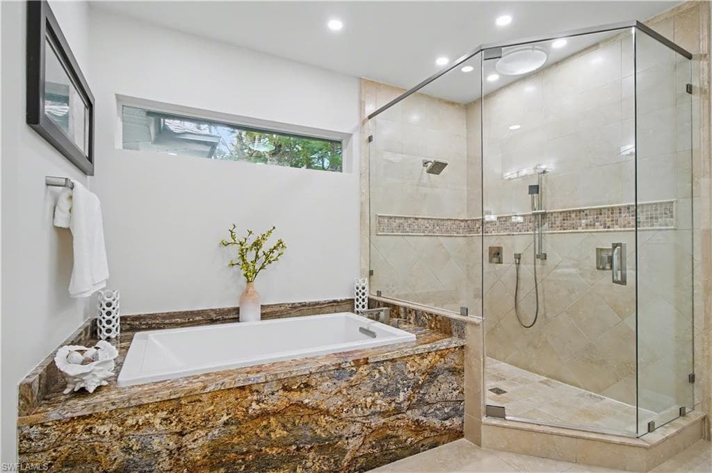 5186 Tallowood WAY, NAPLES FL 34116-25
