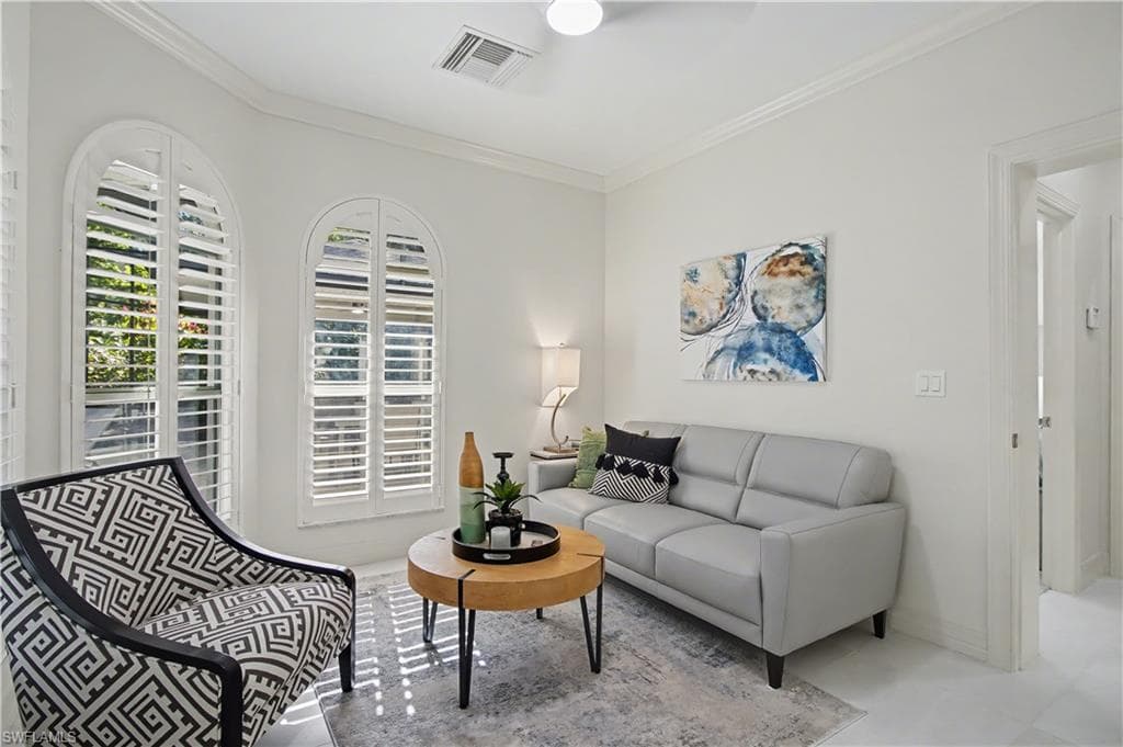 5186 Tallowood WAY, NAPLES FL 34116-33