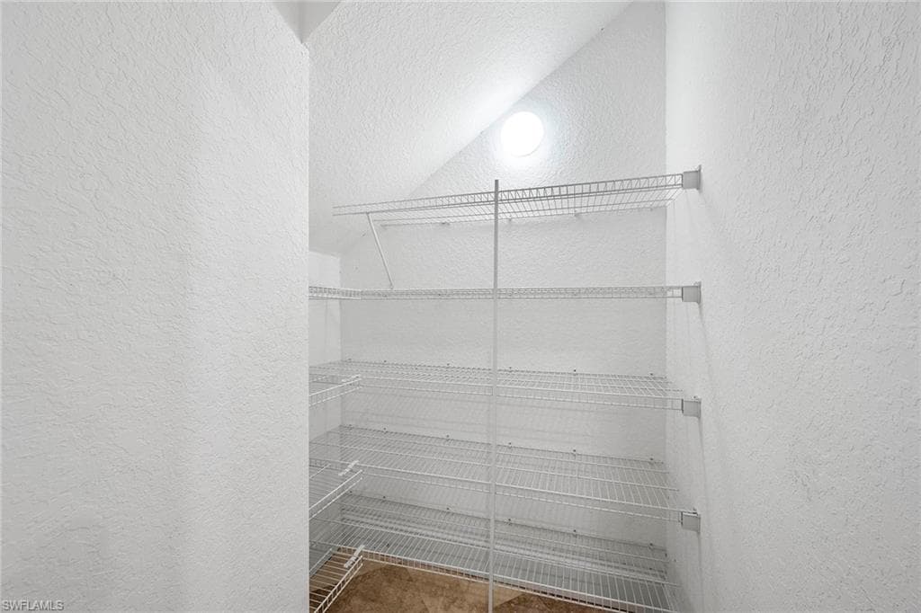 8490 Sumner AVE, FORT MYERS FL 33908-17