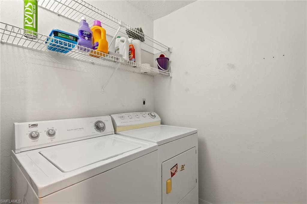 11921 Seabreeze Cove LN # 107, FORT MYERS FL 33908-22
