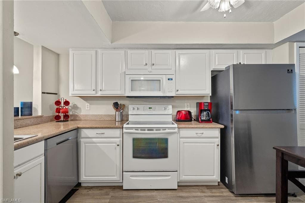 11921 Seabreeze Cove LN # 107, FORT MYERS FL 33908-11