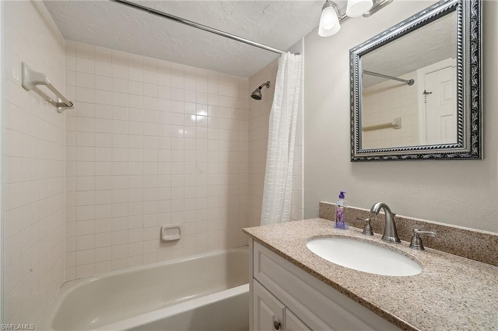 11921 Seabreeze Cove LN # 107, FORT MYERS FL 33908-21