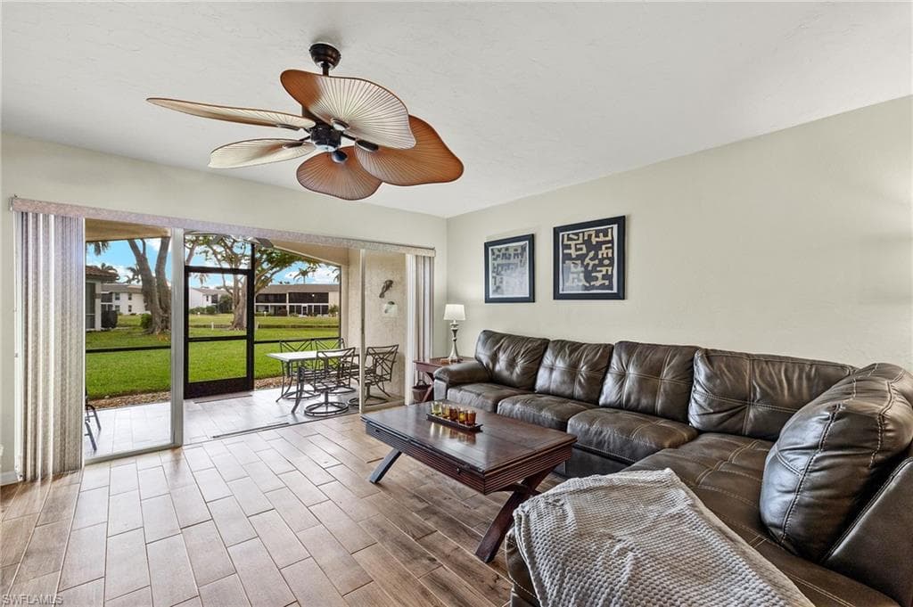 11921 Seabreeze Cove LN # 107, FORT MYERS FL 33908-4