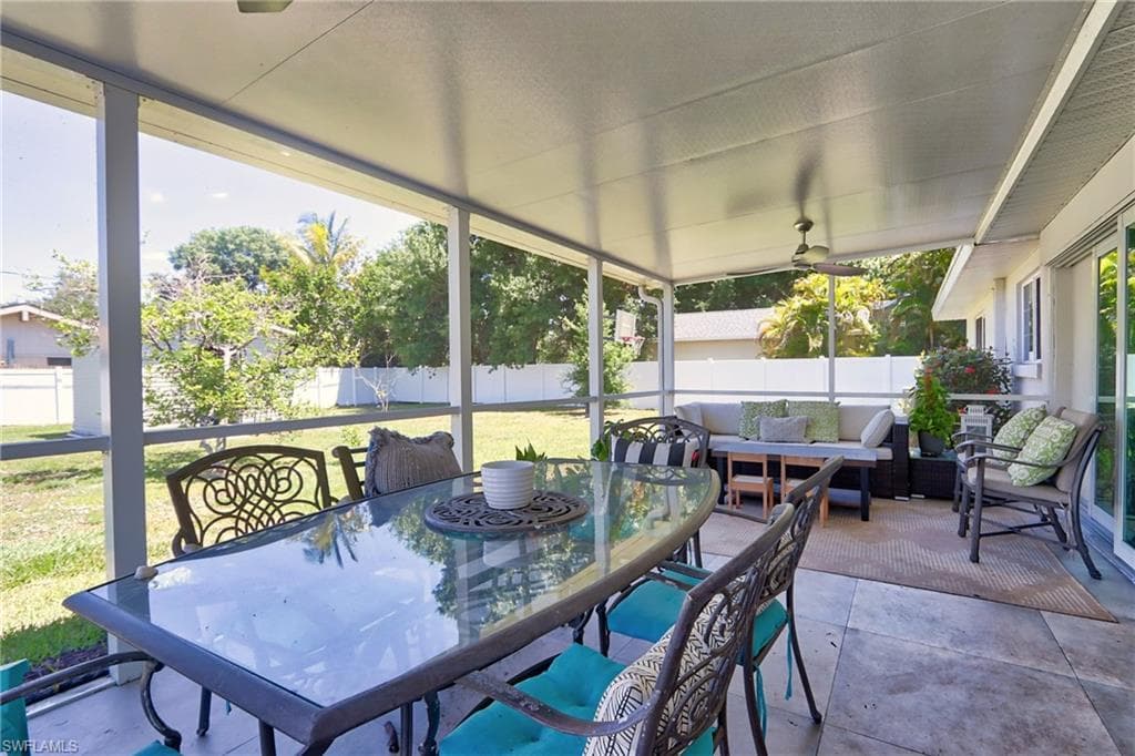 1327 Sunbury DR, FORT MYERS FL 33901-9