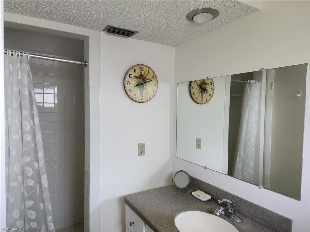 7400 College PKWY # 67C, FORT MYERS FL 33907-20