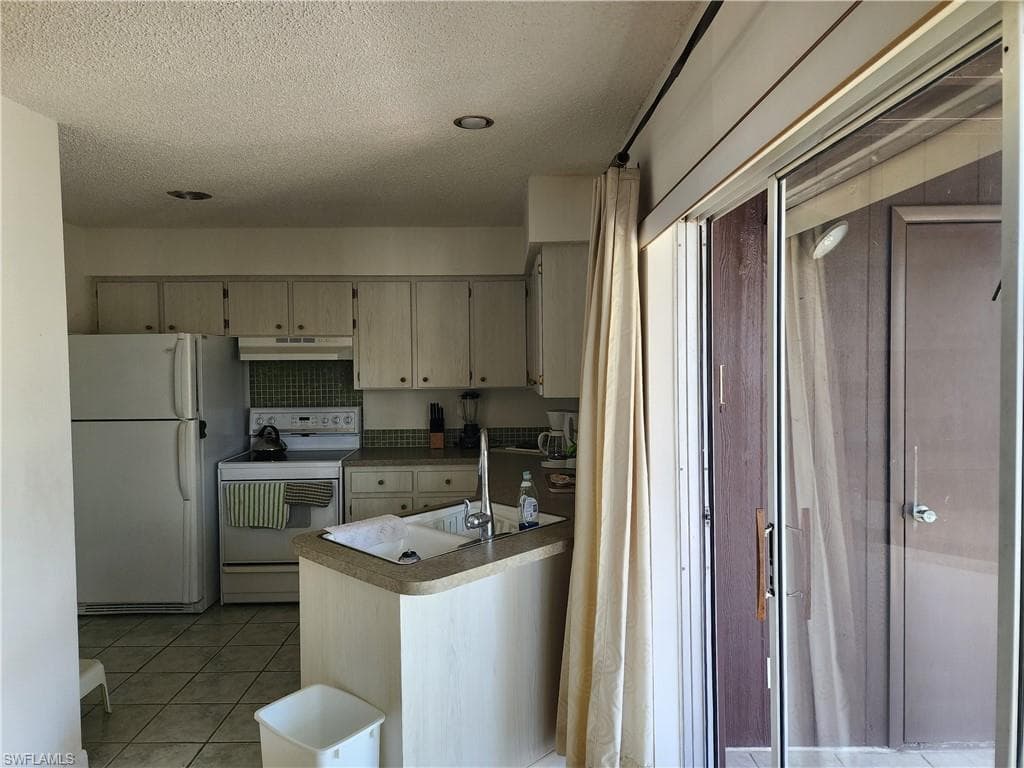 7400 College PKWY # 67C, FORT MYERS FL 33907-39